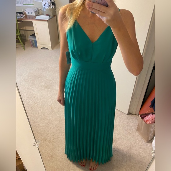 NWT Kenedik Green Maxi Dress- size small - Picture 4 of 10